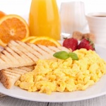 21046671 – fried egg and toast