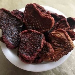 dried-strawberries-bowl_med
