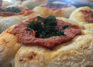 Mini Deep Dish Pizzas with Vegan Vodka Sauce